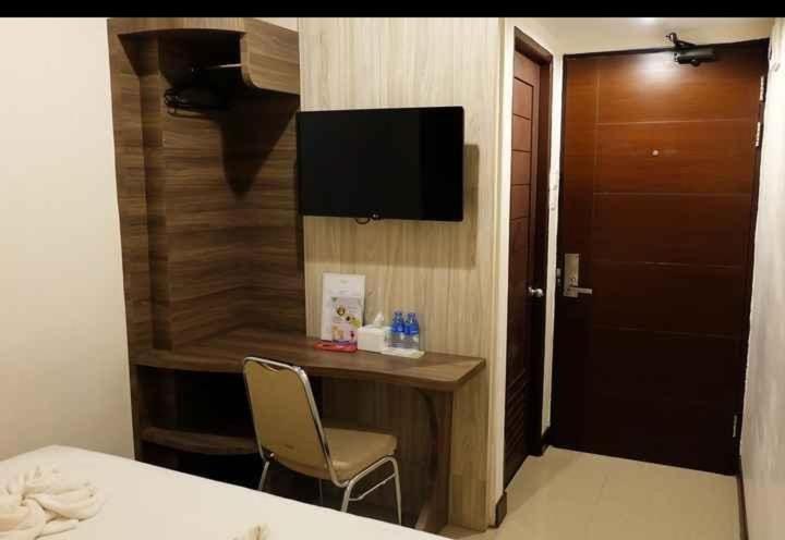 Hotel My Home Sintang Bagian luar foto