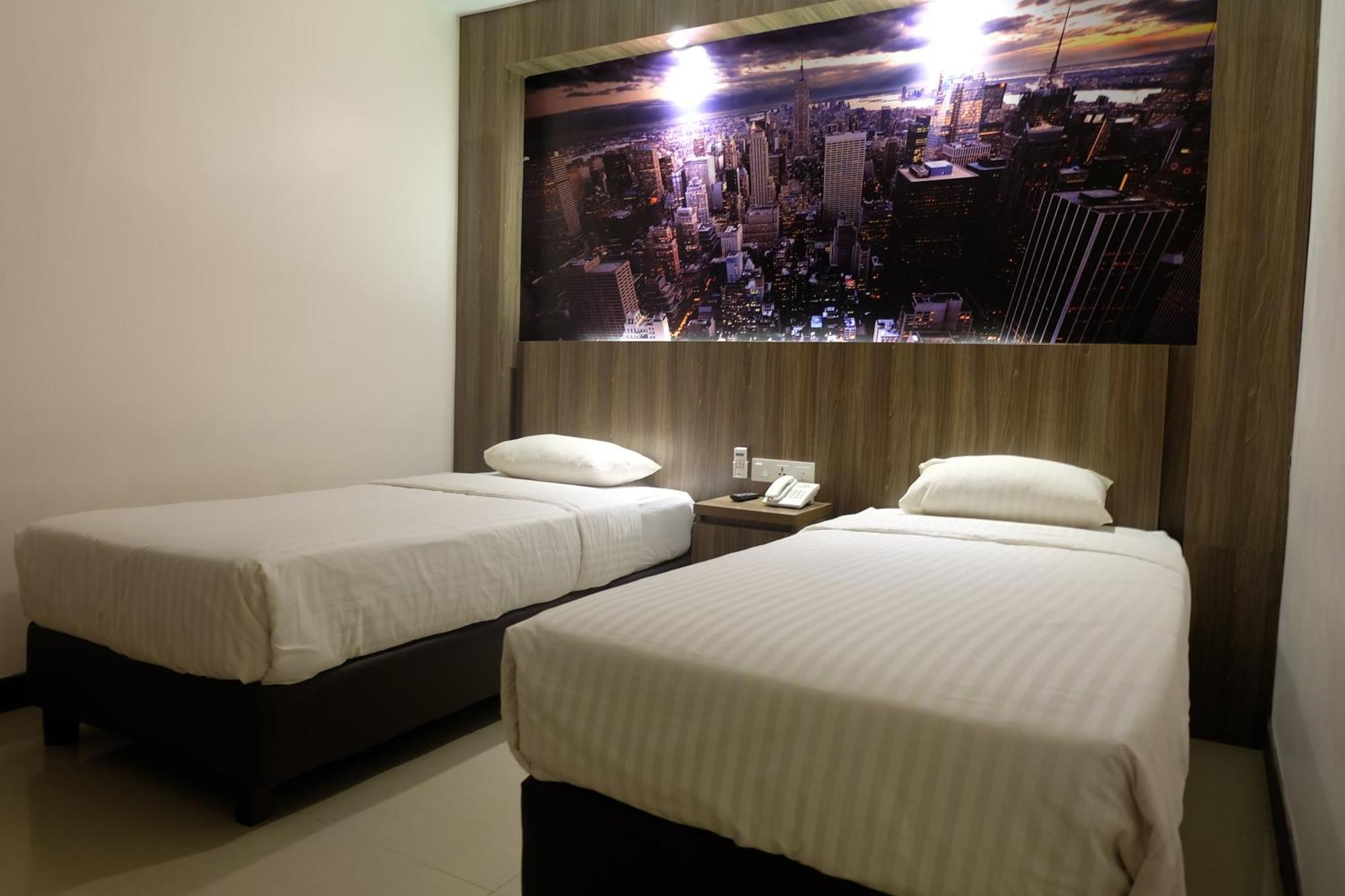 Hotel My Home Sintang Bagian luar foto