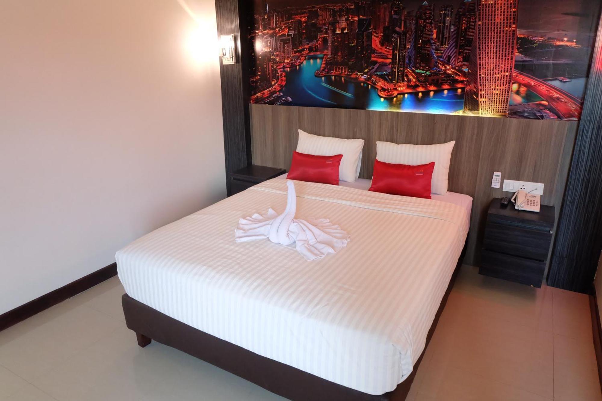 Hotel My Home Sintang Bagian luar foto