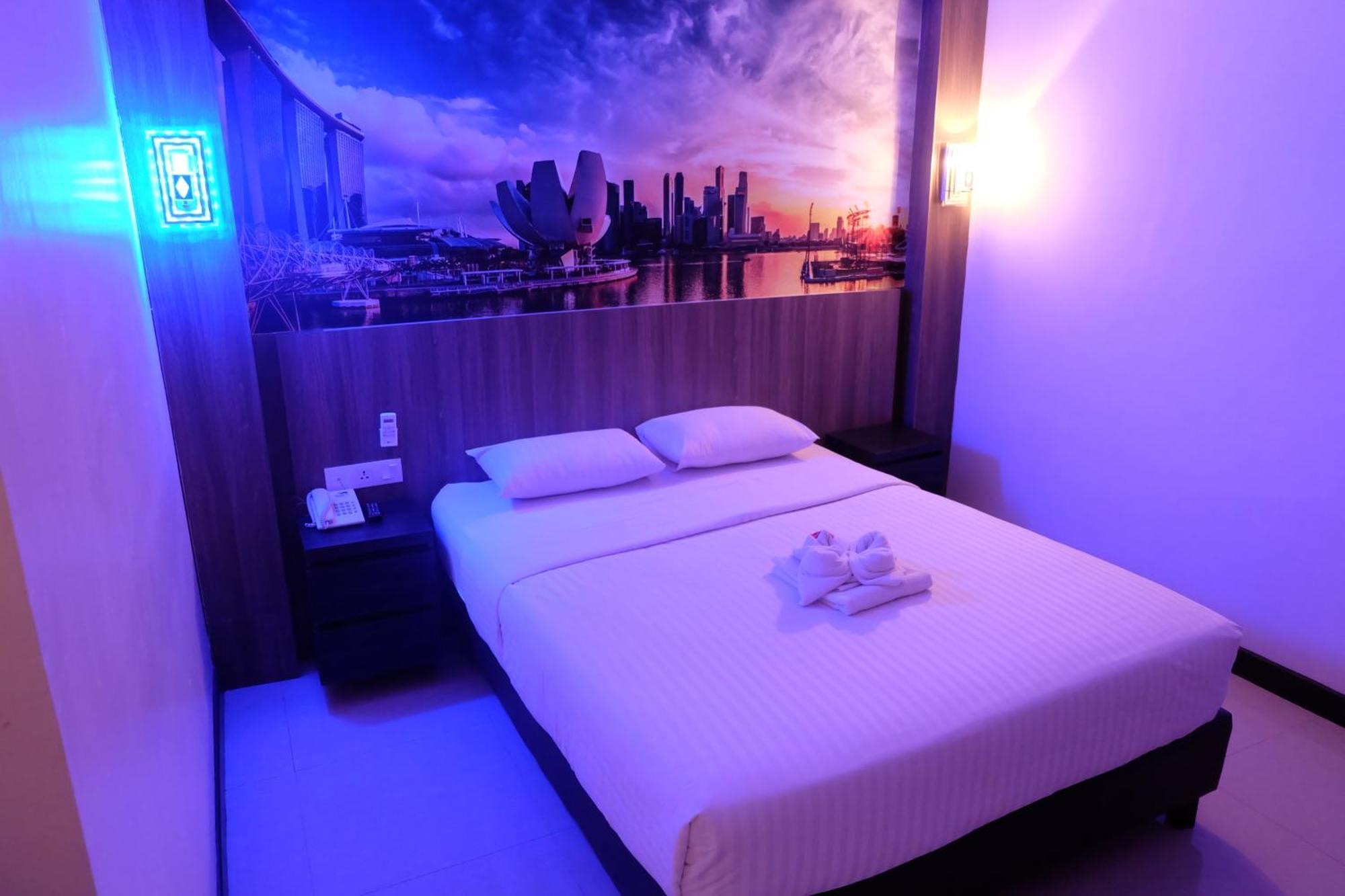 Hotel My Home Sintang Bagian luar foto